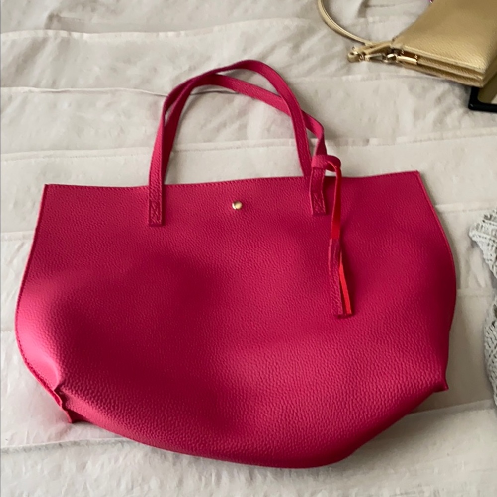 pink tote!